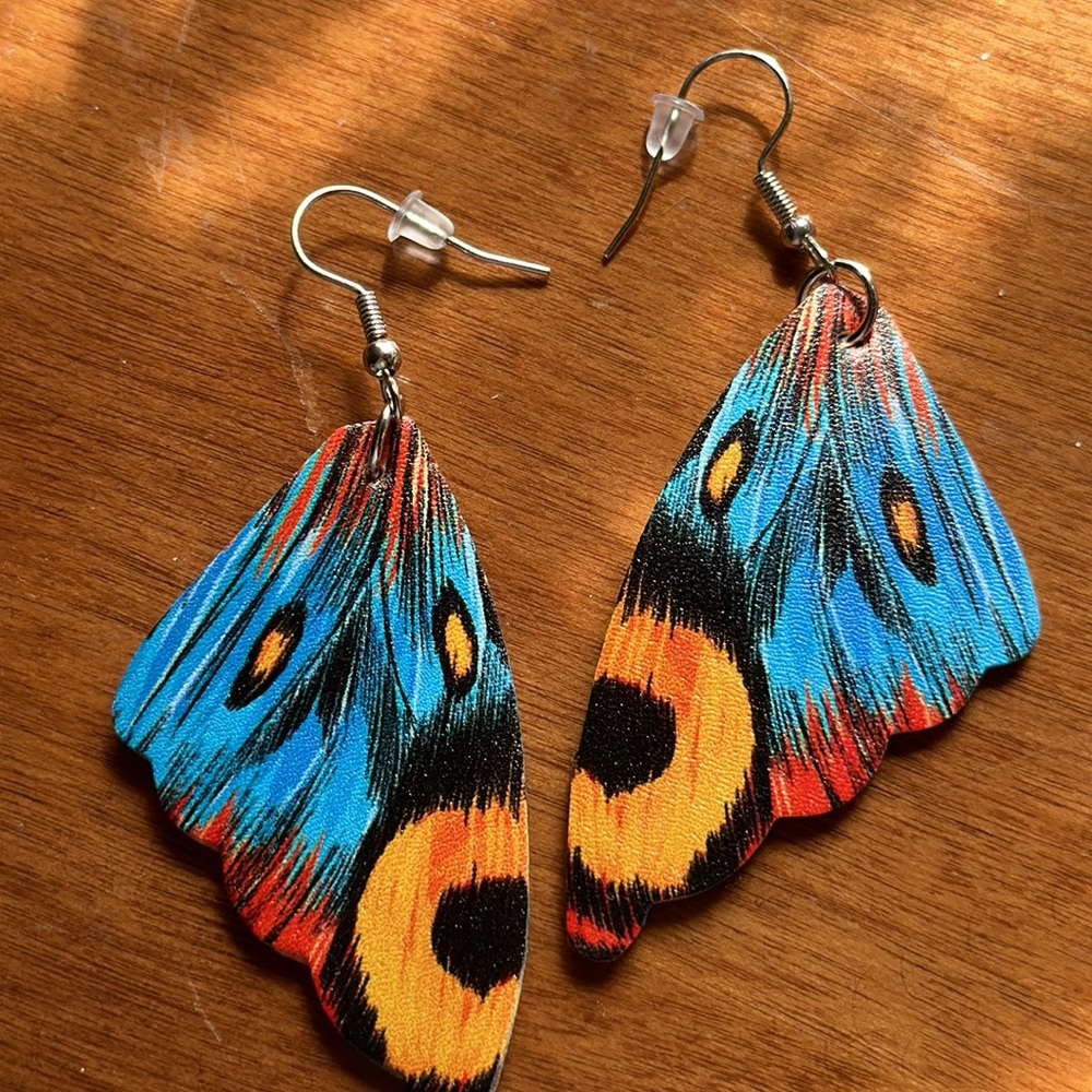 New Butterfly Wing Earrings Yellow Blue 🦋 - Picture 5 of 7